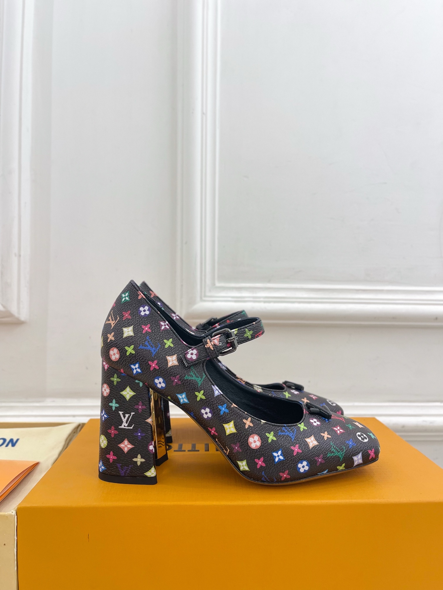 Women's high heels